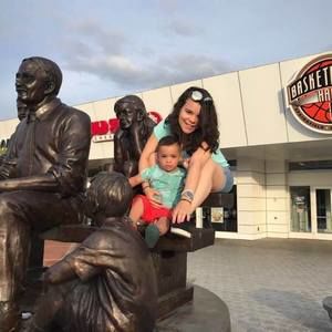 Meet your Posher, Sobeida